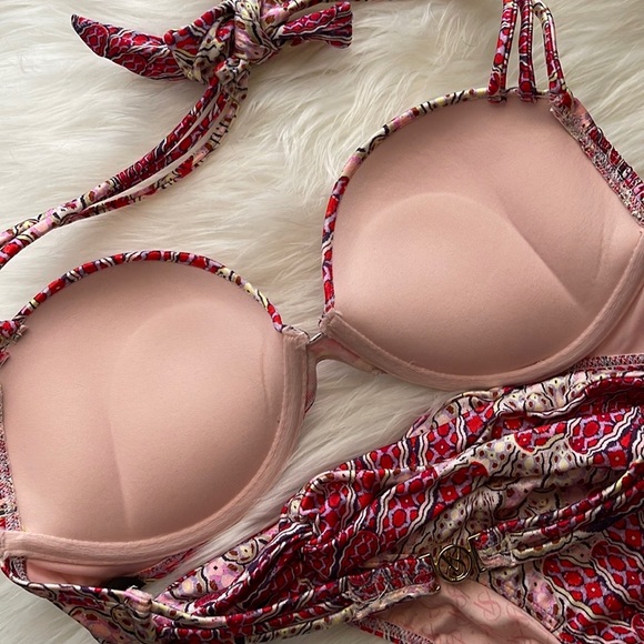 32B Vs Victoria’s Secret Bombshell /Miraculous Bikini swimsuit bathingsuit 2pc - Picture 4 of 16